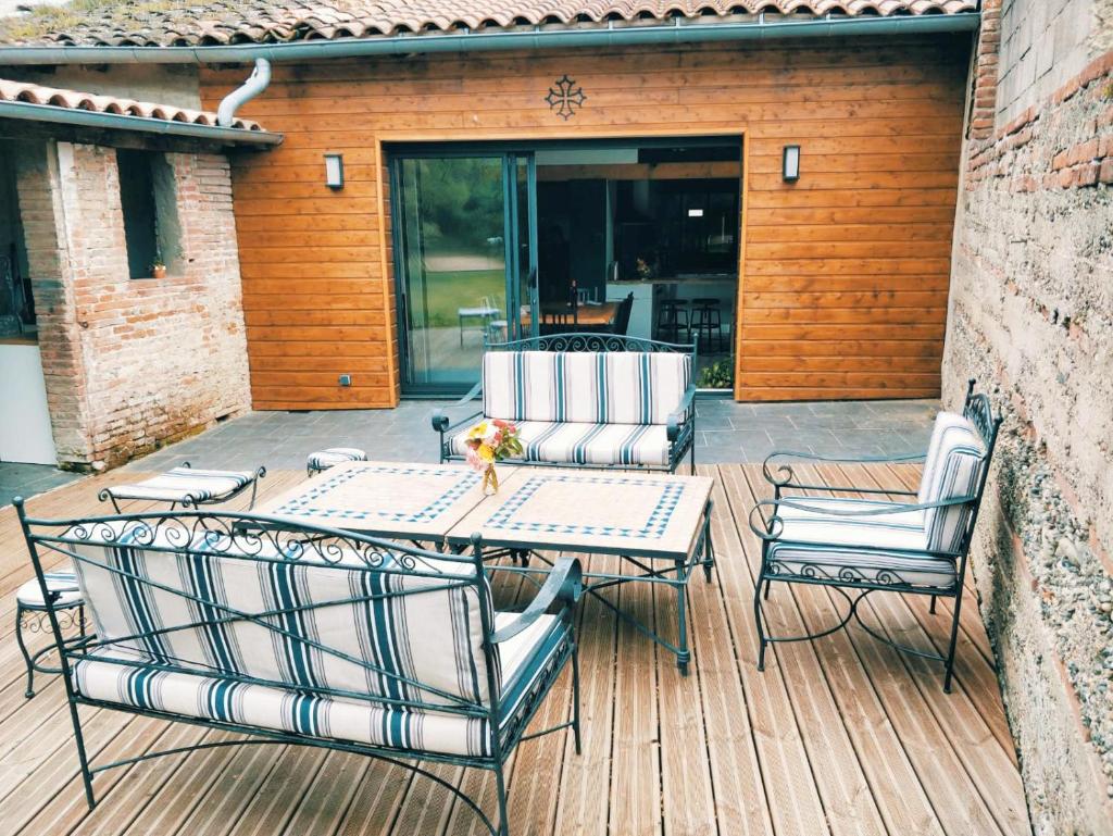 Maison jardin pétanque, MEETT, Airbus, aéroport, golf photo 3