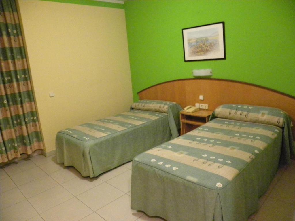 Hostal Las Fuentes photo 2