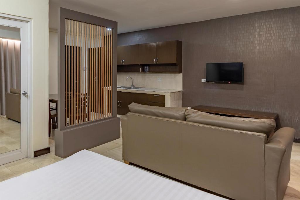 Сьюит (Люкс Awesome), ZEN Premium Selah Garden Pasay