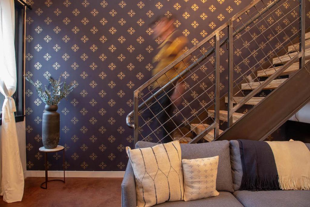 Eco Friendly Loft in Center City, CONTACTLESS CHECK IN - Hive Room image