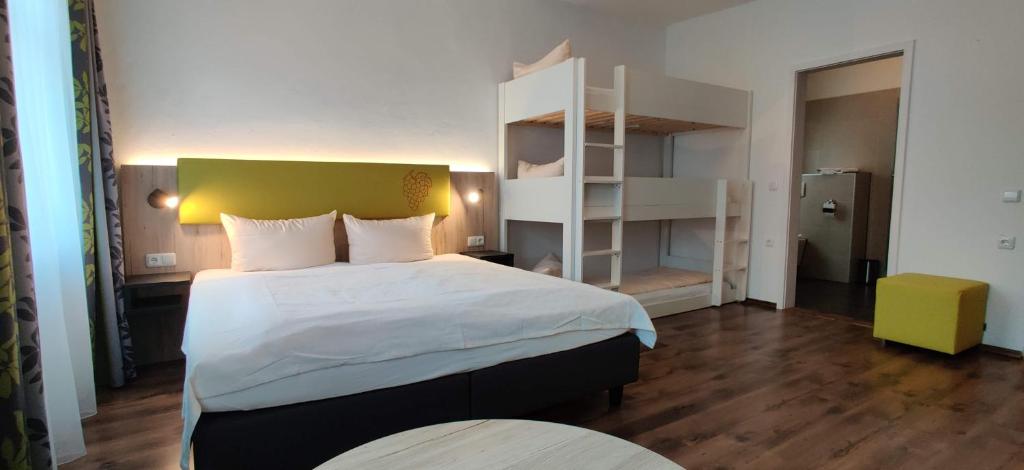 Hotel Goldene Traube photo 3