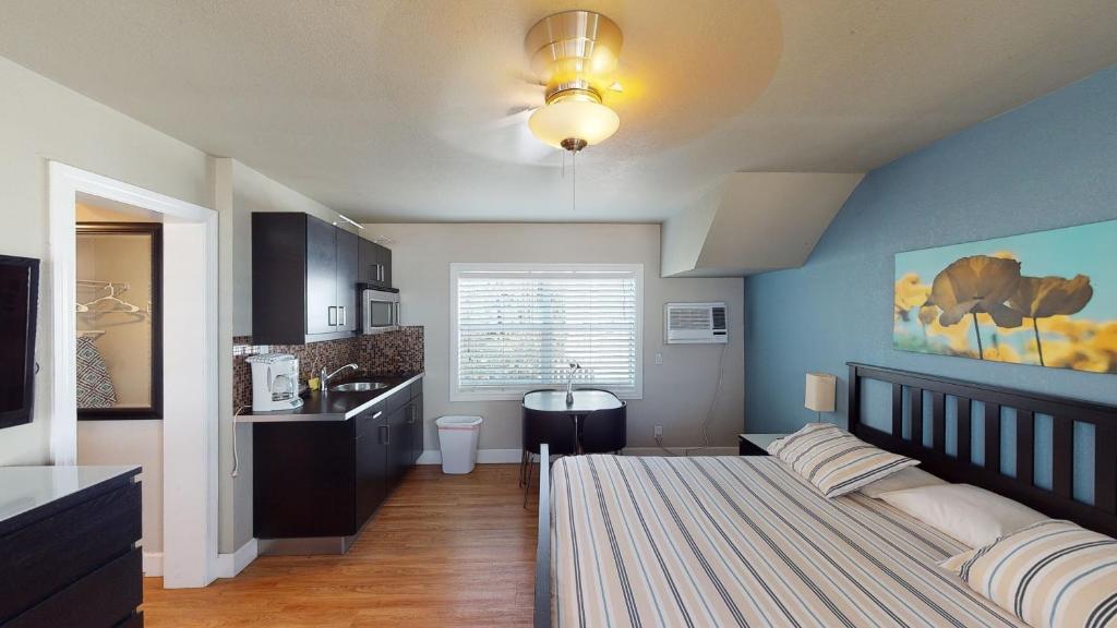 Sun Beach Inn photo 2