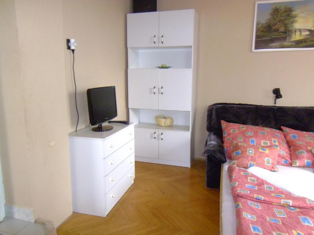 Balatoni Nyár Vendégház photo 3