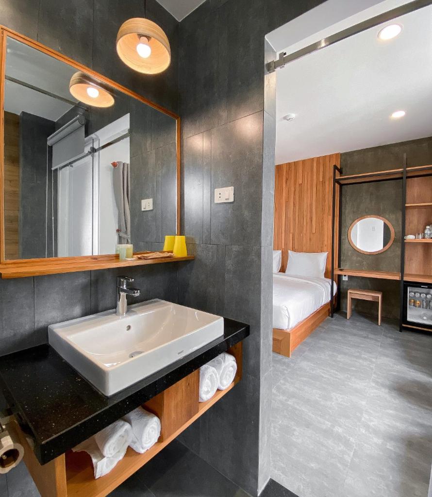 Двухместный (Двухместный номер с 1 кроватью и видом на горы), Coast House Nha Trang