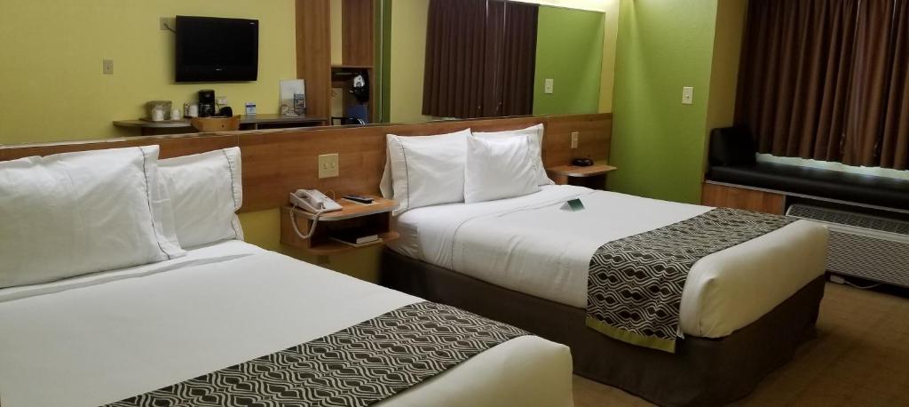 Microtel Inn & Suites by Wyndham Delphos - Tap to explore photos