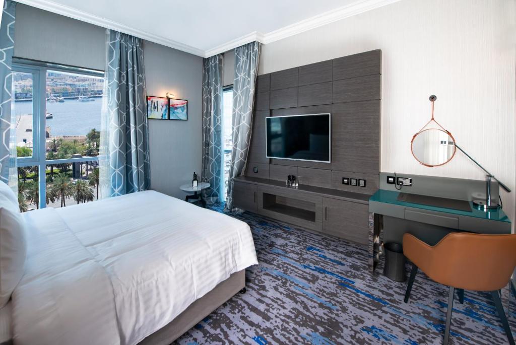 Сьюит (Люкс Creekside с 1 спальней), Отель Edge Creekside Hotel
