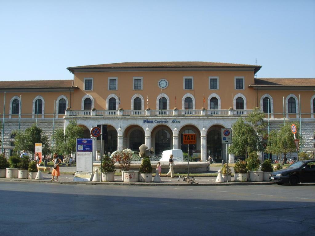 [PISA STAZIONE - CENTRO] Appartamento Elegante con Netflix - Tap to explore photos