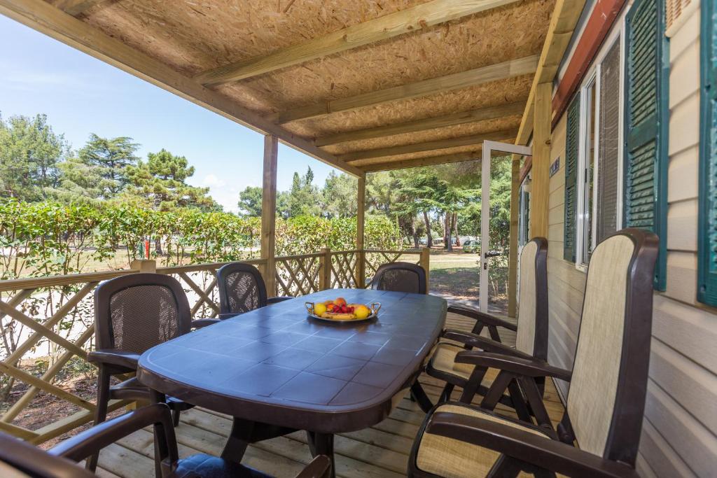 Camping Adria Mobile Homes in Brioni Sunny Camping photo 1