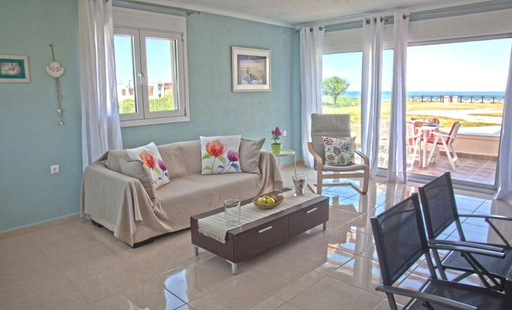 Ekavi • Ancient Stagira Apts • Chalkidiki photo 4
