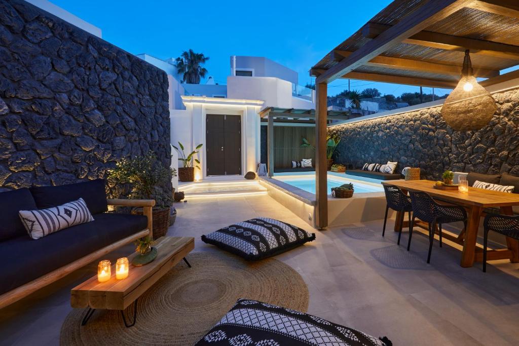 Floria Suites photo 2