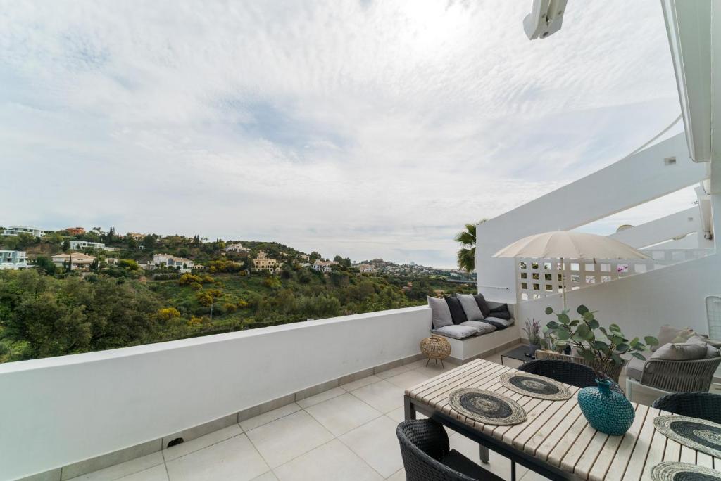 Mirador Bright, modern apt in La Quinta with large terrace and amazing views photo 2
