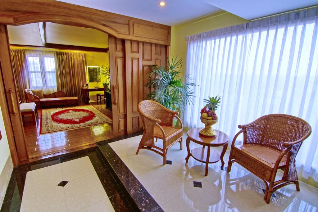 Shwe Ingyinn Hotel Mandalay photo 2