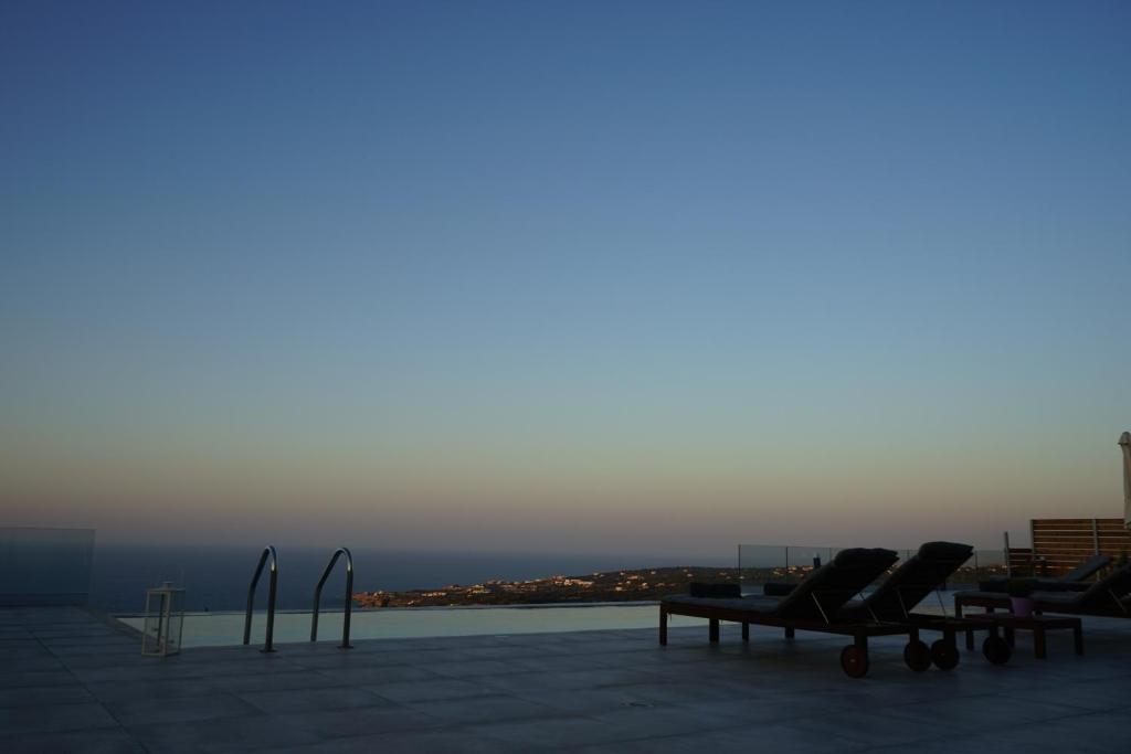Eva Villas West with infinity pool & and panoramic sea view photo 4