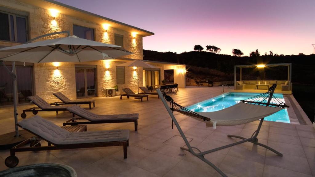 Eva Villas West with infinity pool & and panoramic sea view photo 1
