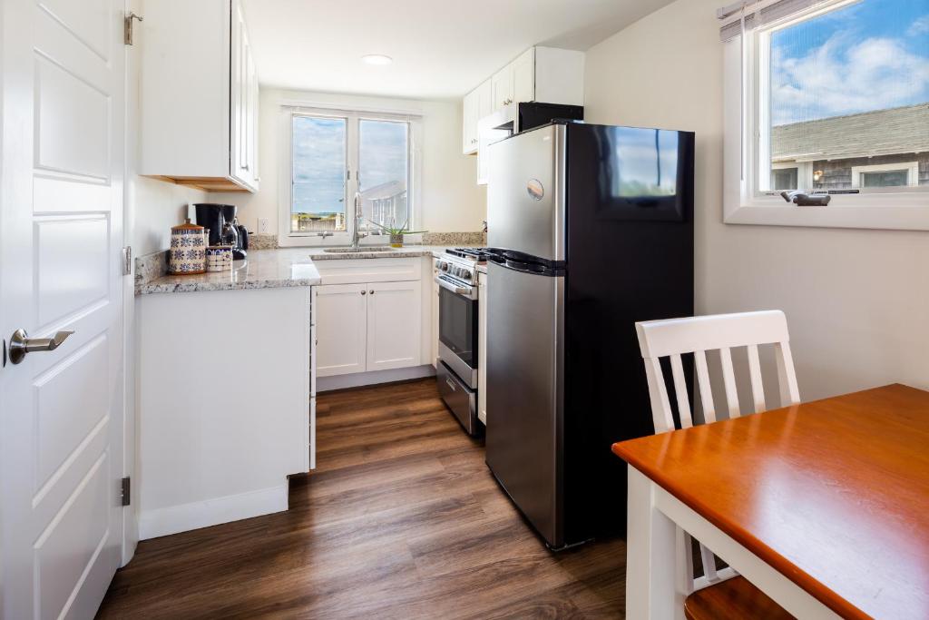 Truro Beach Cottages photo 2