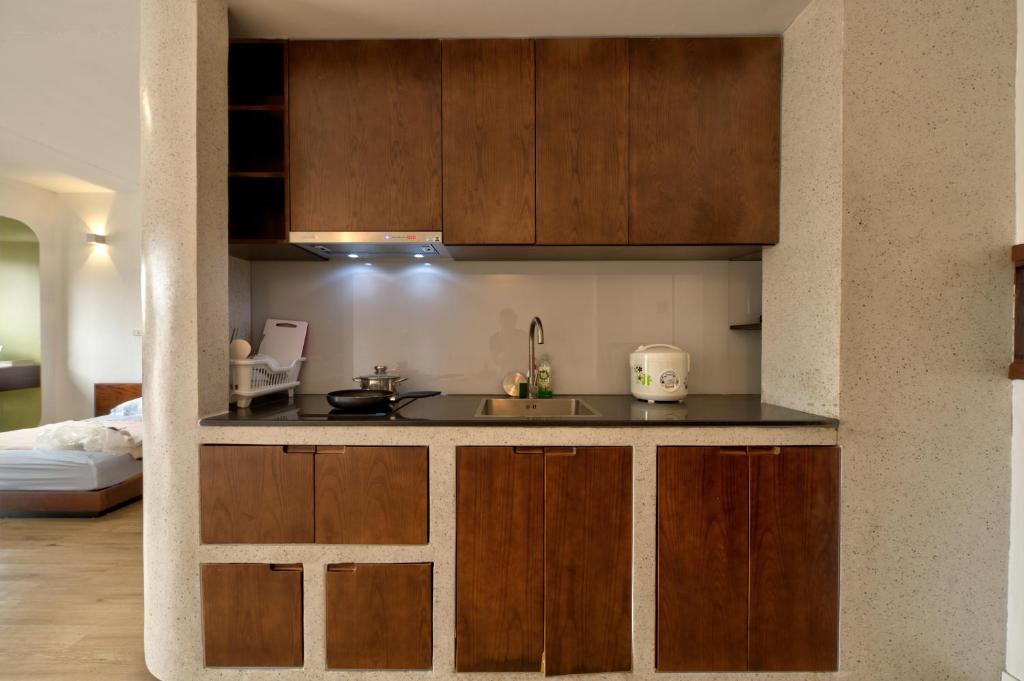 Lily Hometel Ba Dinh