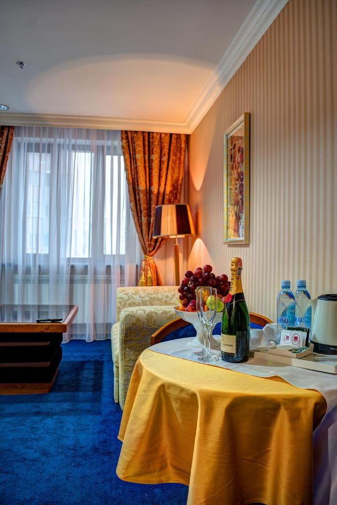 King Hotel Astana - Tap to explore photos