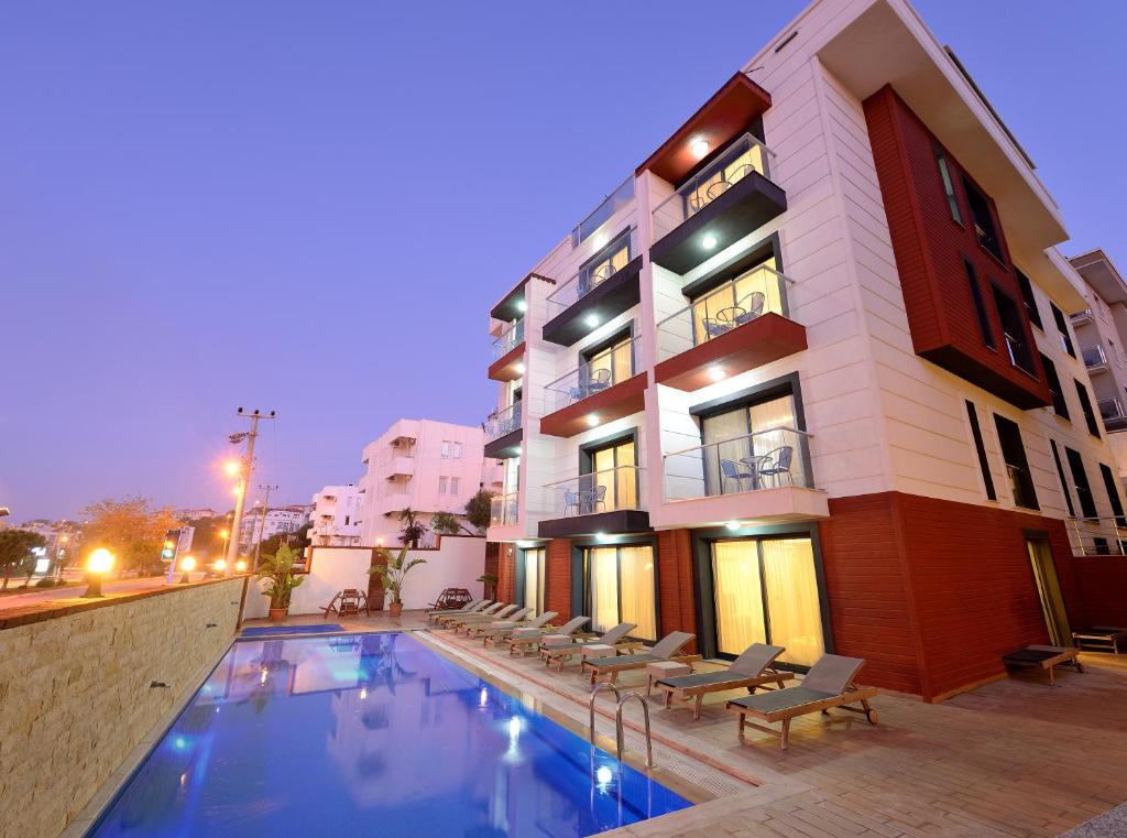 Saatlı Hotel, Cesme
