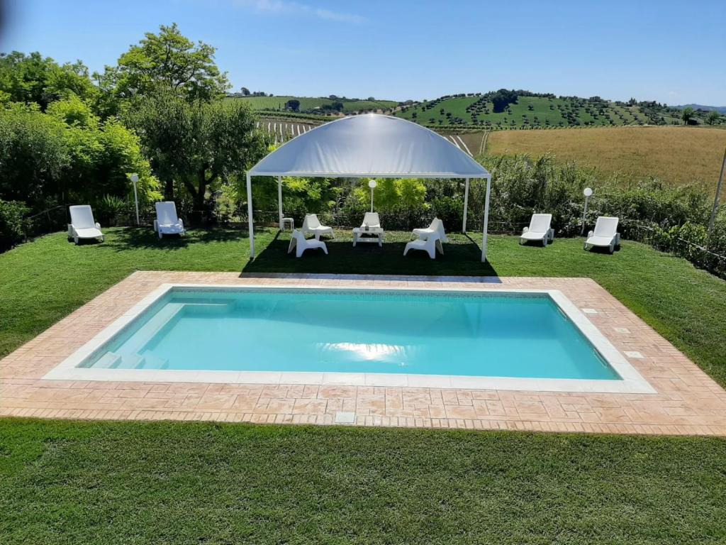 Luminous with pool and aircon photo 4