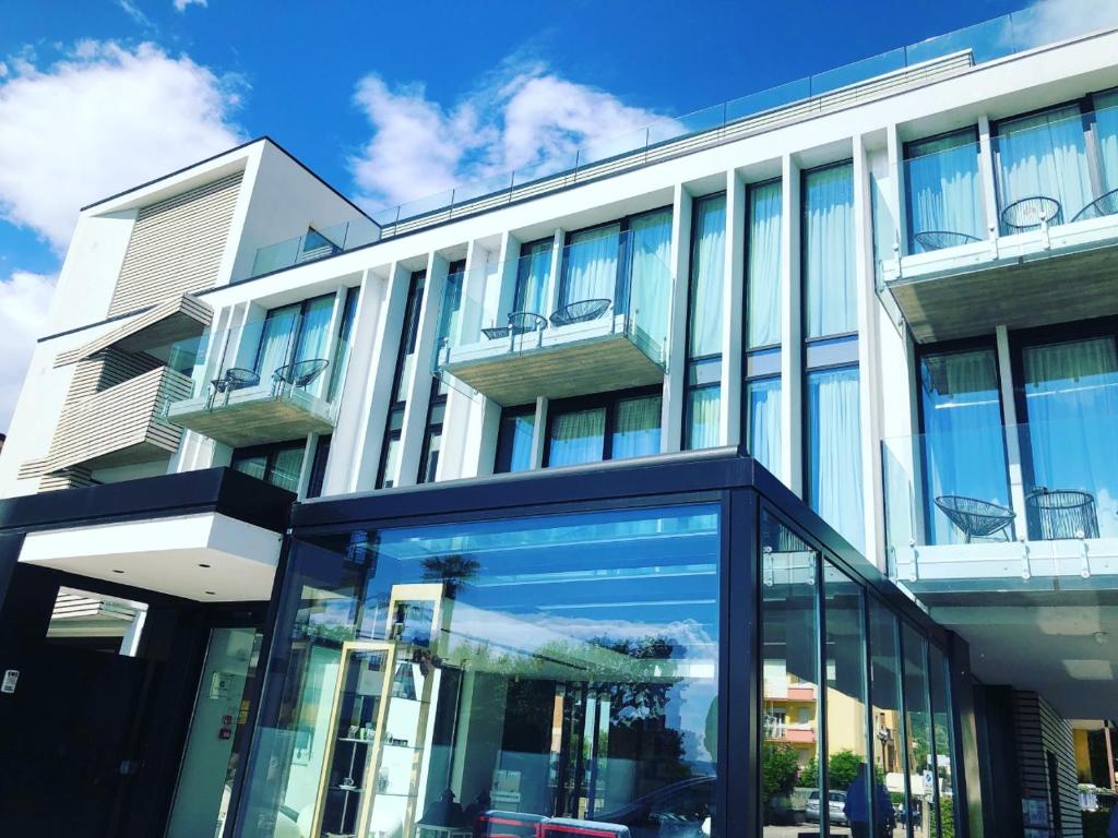 MaisonMe Boutique Hotel photo 1