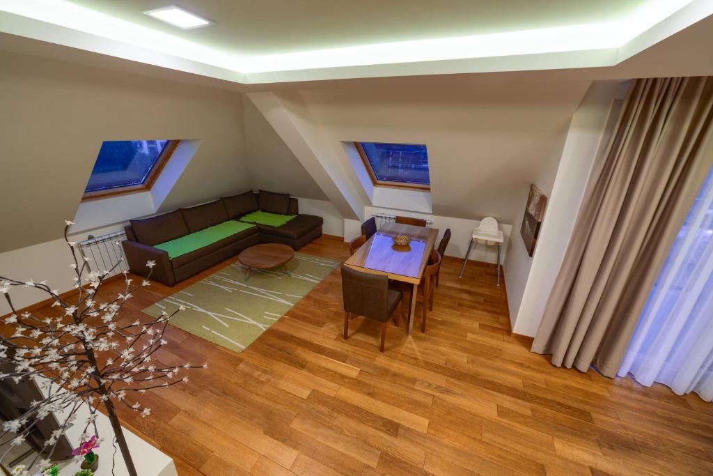 Top Rest - Vila Borova photo 3