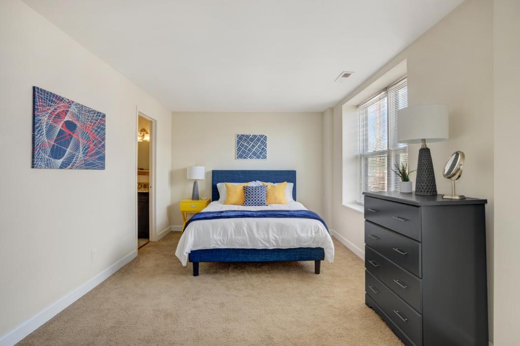 Mod Apartment next to Forest Park/Zoo/WashU/BJC photo 1