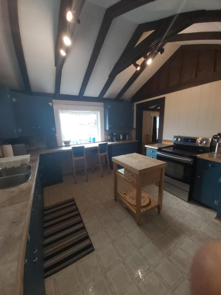 Halfmoon Haven Beach Cottage or Oceanview Suite photo 2