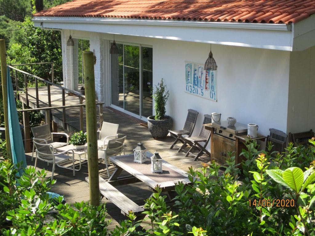 une maison lumineuse sous les pins photo 2
