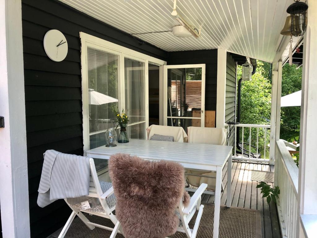 Cozy cottage near the sea photo 2