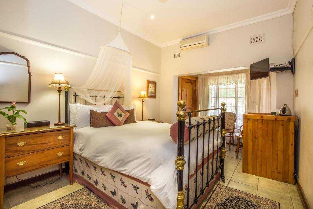 Wendy's Country Lodge Room Type - Standard Double Room