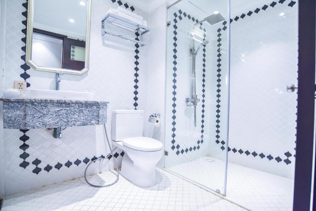 Двухместный (Street View Balcony Suite), Golden Legend Hotel