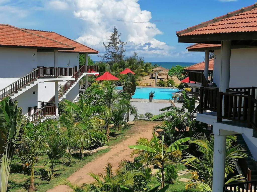 Ladja Beach Resort photo 3