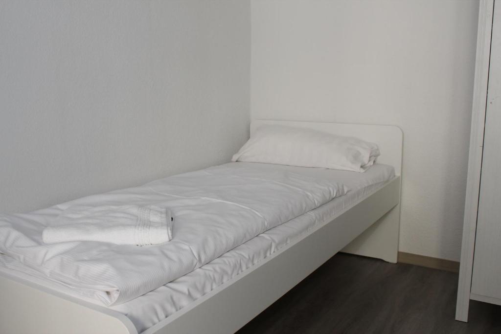 Kaiser Apartments photo 4