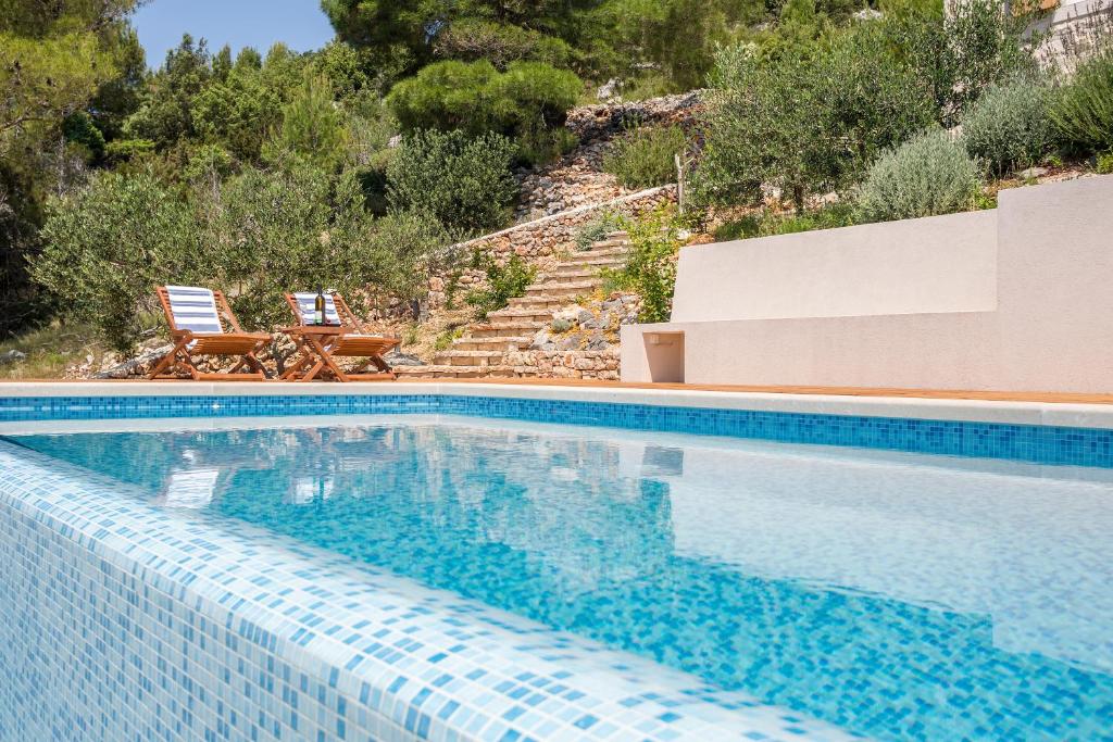 Villa Brac with pool photo 2