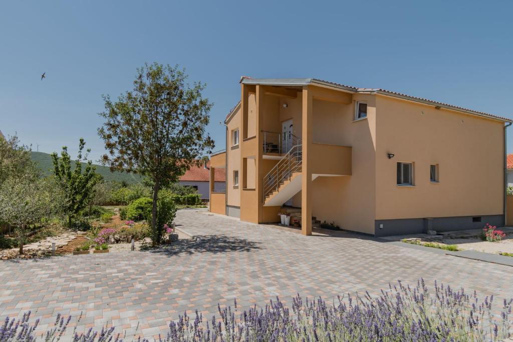 Guesthouse Miranda NP Krka photo 3