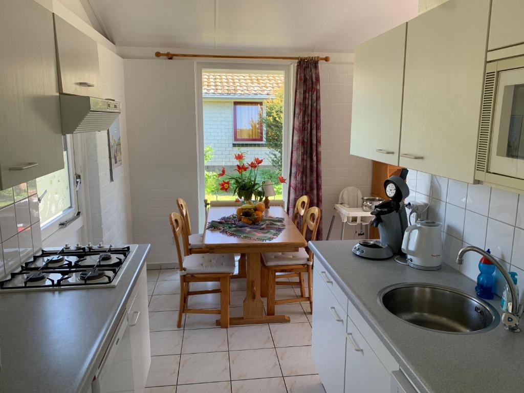 Bungalow36 - Petten photo 1
