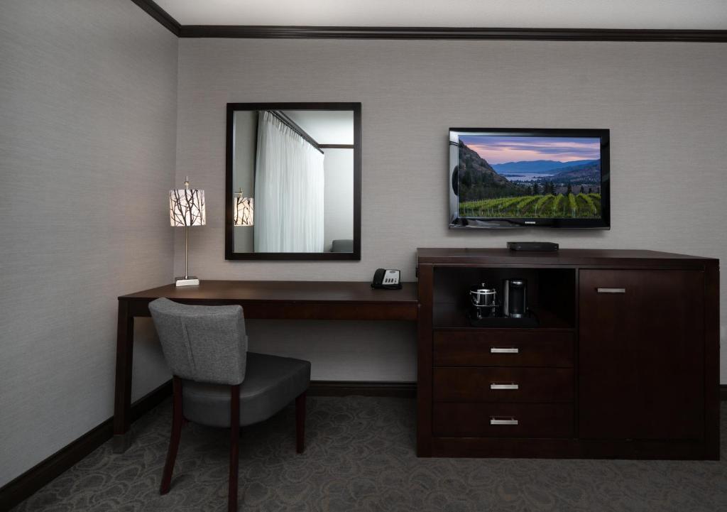 Prestige Vernon Hotel photo 4