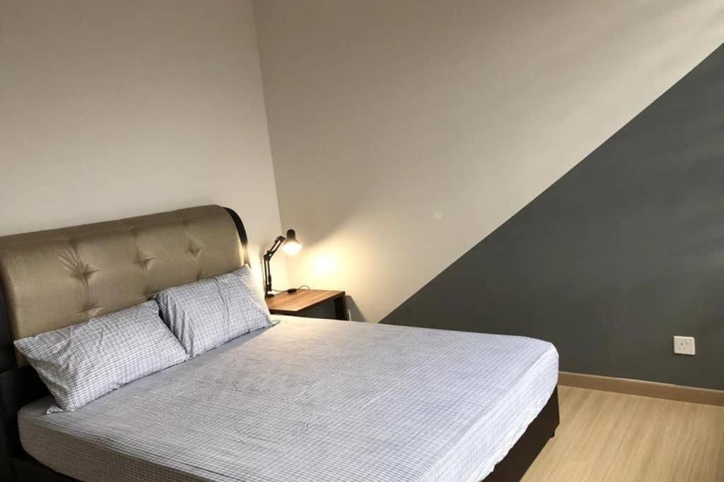 Enjoy Modern, Spacious, Peaceful stay with Lake view - Gravit8 photo 3