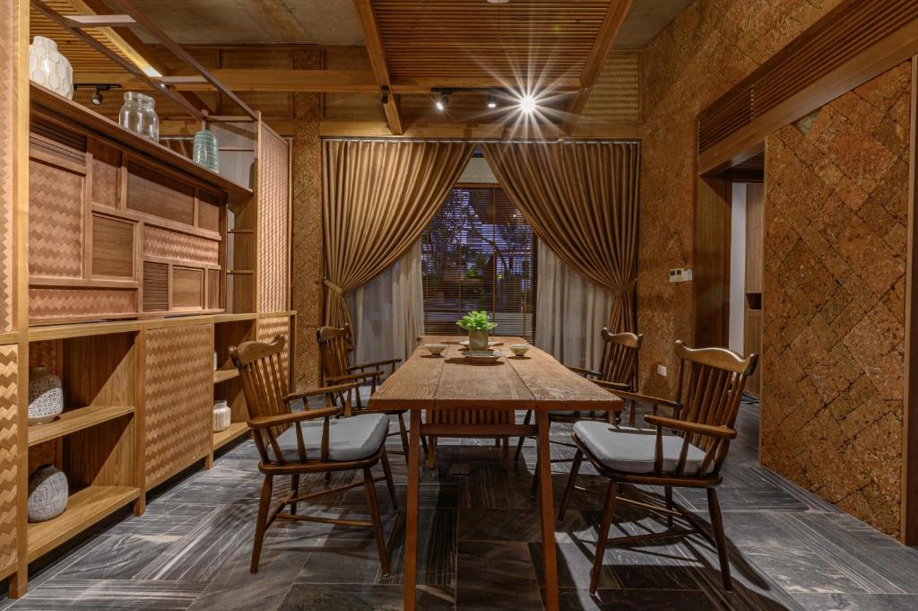 Апартаменты (Апартаменты с видом на сад), Minh House