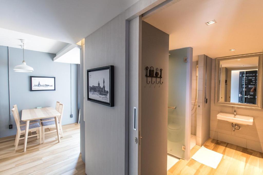 Семейный (Семейный двухместный номер с 1 кроватью), Sleepbox Sukhumvit 22 Hostel