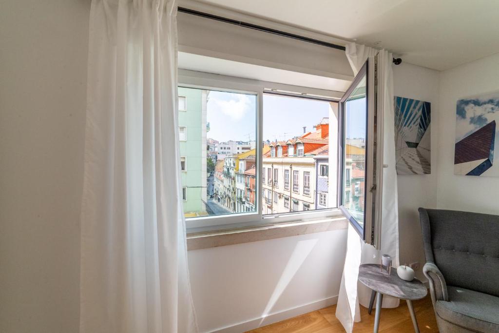 Industrial Lisbon Apartment - Adults Only - Tap to explore photos