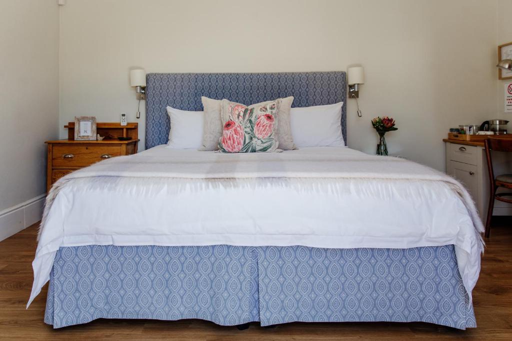Cornerstone Manor photo 3