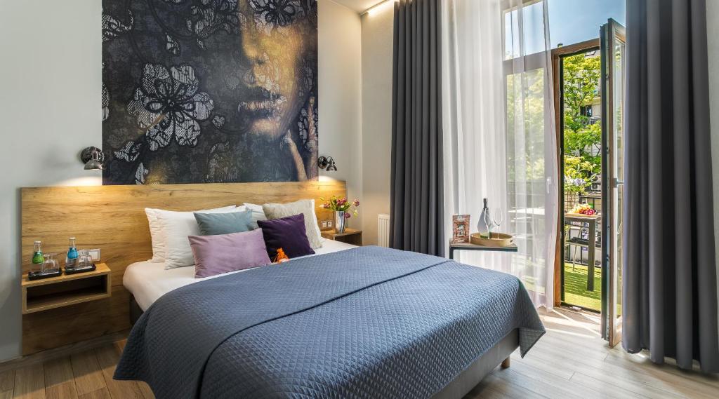 Двухместный (Двухместный номер Делюкс с 1 кроватью и балконом), Art & Garden Residence