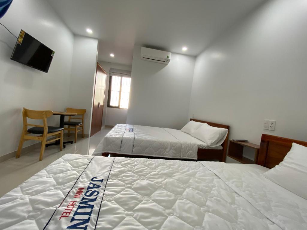 Трехместный (Трехместный номер с ванной комнатой), Jasmine Mini Hotel