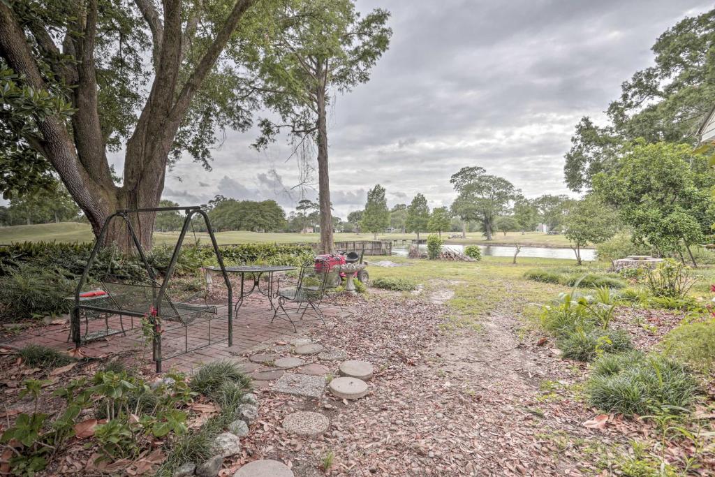 Lake Charles Home 1 Mi to Public Boat Launch photo 1