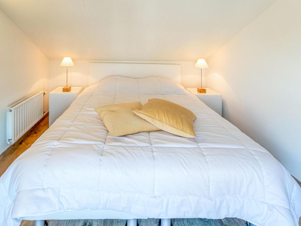 Classic Holiday Home in Westende with Terrace photo 4