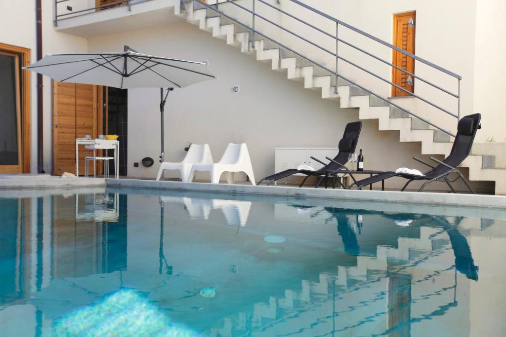 Whole Modern Villa With Pool And Near The Sea photo 4