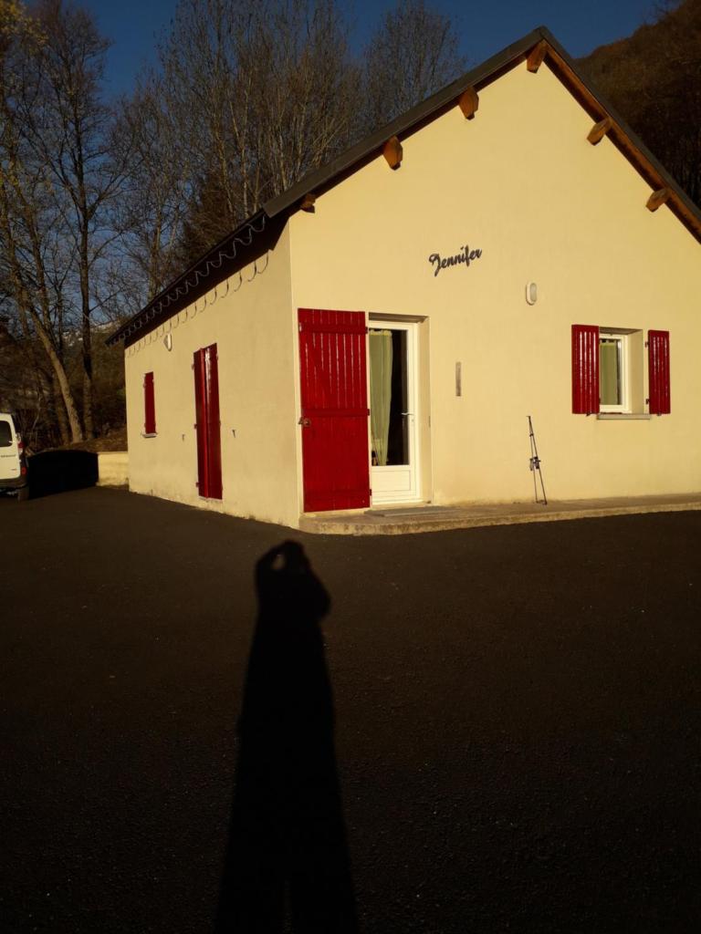 chalet jennifer photo 4