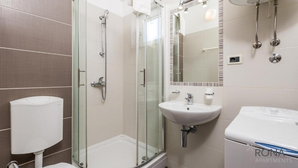Rona Apartment Zdravko photo 4