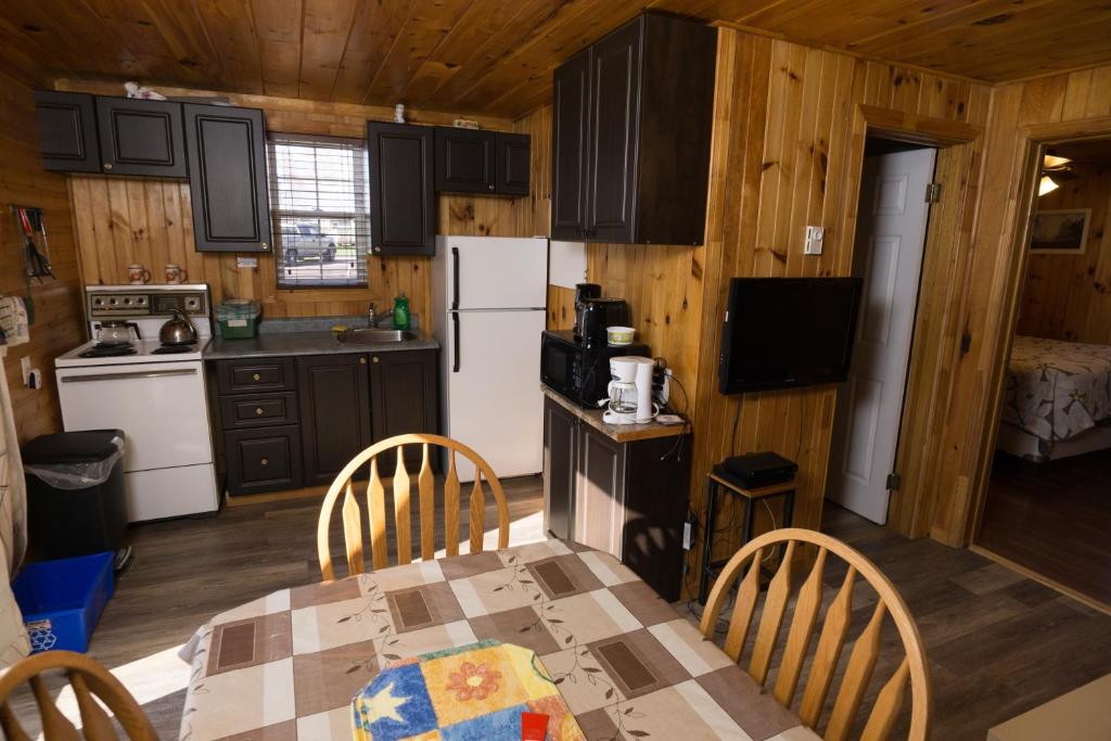 North Rustico Motel & Cottages photo 4